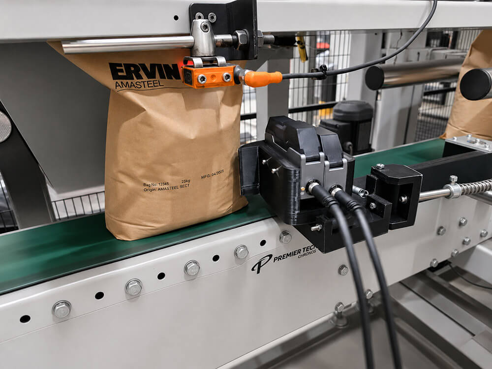 Sackbedruckung-im Durchlauf mit M 2000 KUR Kennzeichnungstechnik